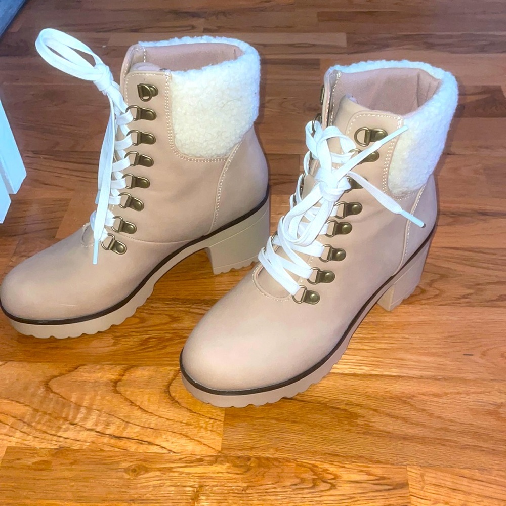Cute, tan boots! Only been worn once!